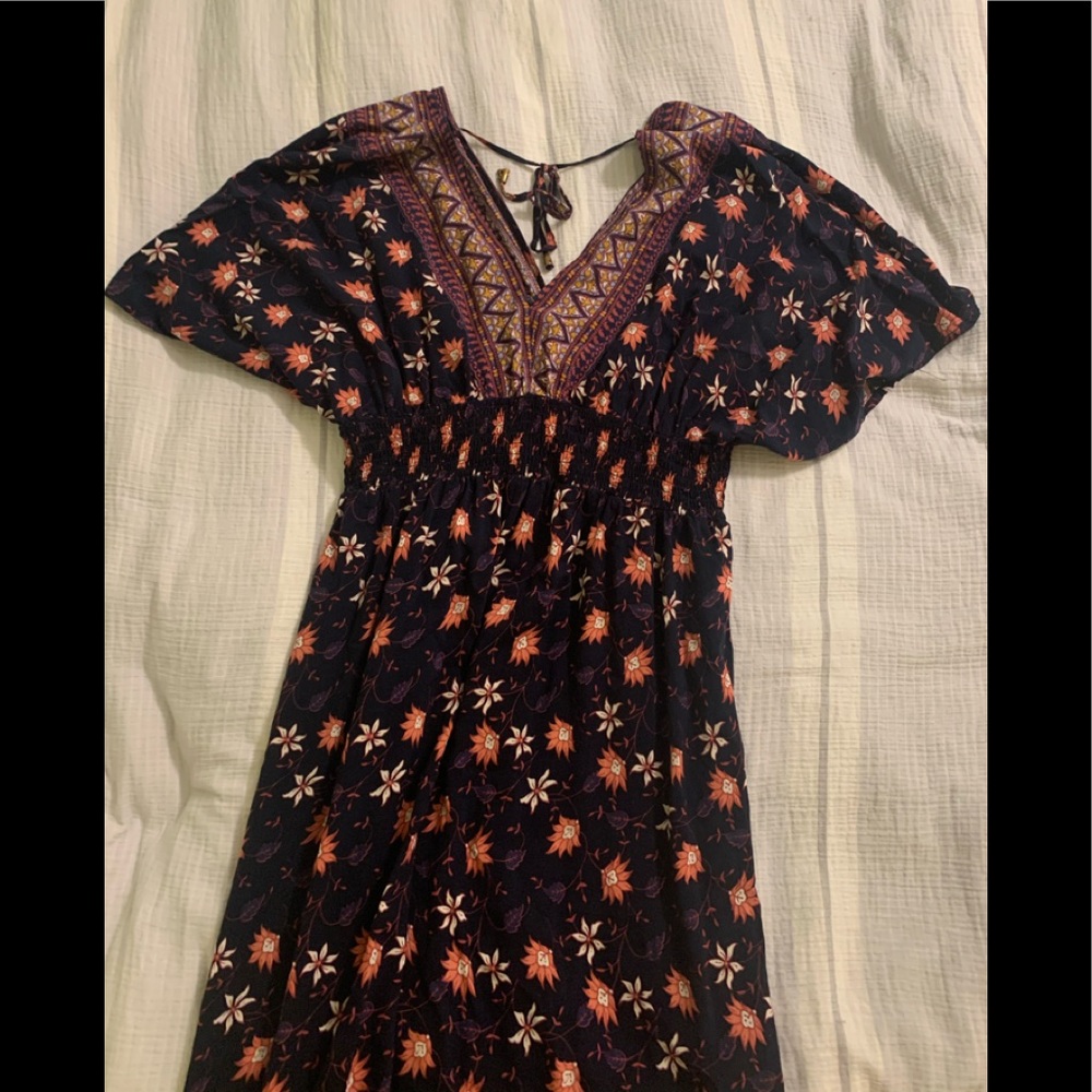 ⭐️2/$20 V Neck Defined Waist Maxi Dress